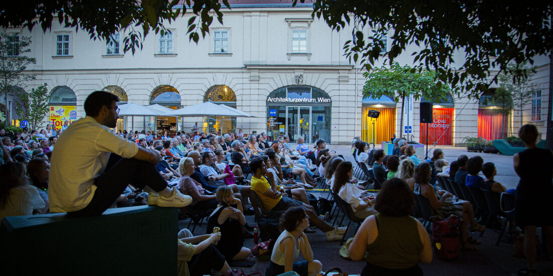 Das Architekturzentrum Wien widmet sich beim diesjährigen Architektur.Film.Sommer dem Phänomen Suburbia – mit Filmabenden an vier Sommermittwochen.