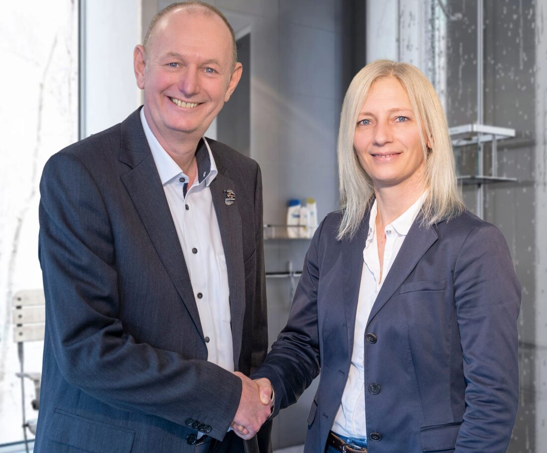 Gerhard Aigner scheidet Mitte 2025 aus der Geschäftsführung von Artweger aus. Seine Nachfolge übernimmt ab Juli Dagmar Stöllnberger-Geyer.