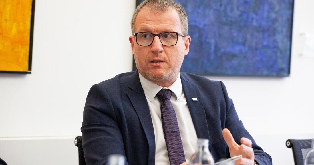 Die herausfordernden Zeiten hat die Baubranche noch vor sich. Stefan Graf im Interview. 