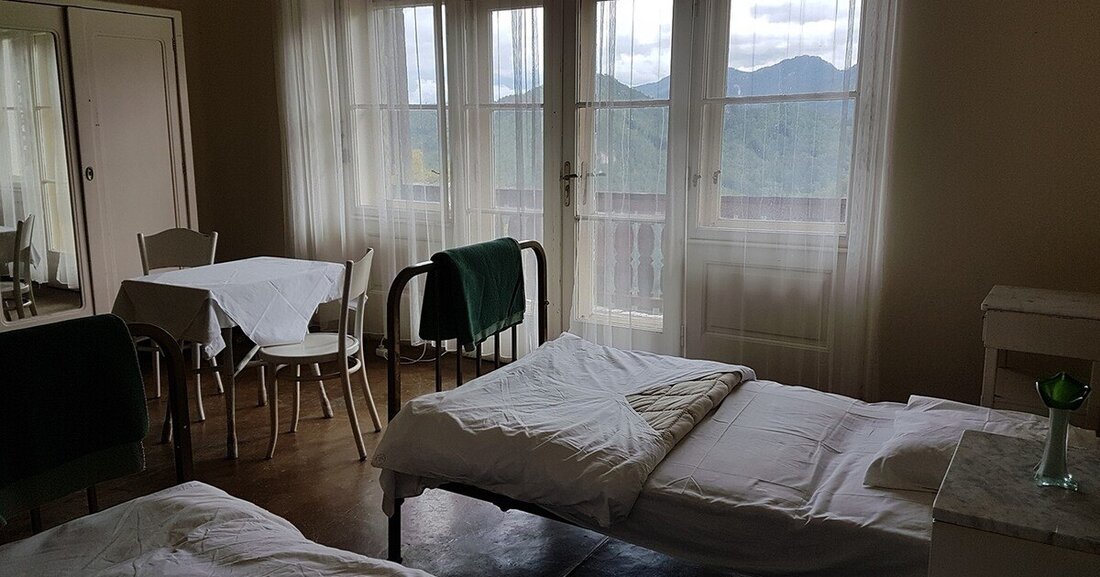 Orte möchte zeitgemäße Gestaltungsmöglichkeiten in Pflegeanstalten und Krankenhäusern aufzeigen.