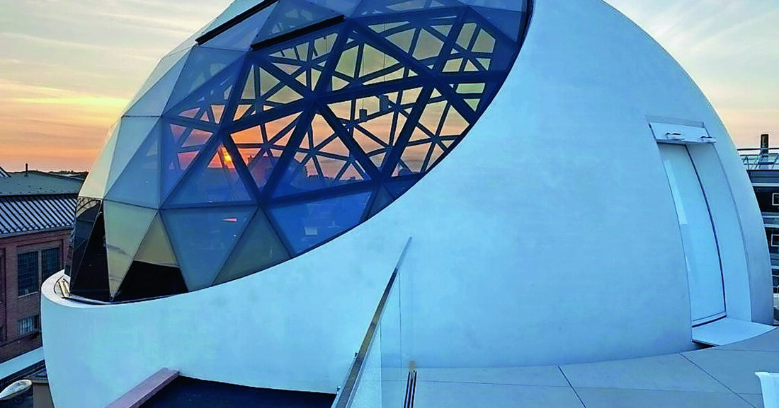 Sonnenschutzsysteme zählen längst zu den gestaltprägendsten Fassadenelementen der Architektur.