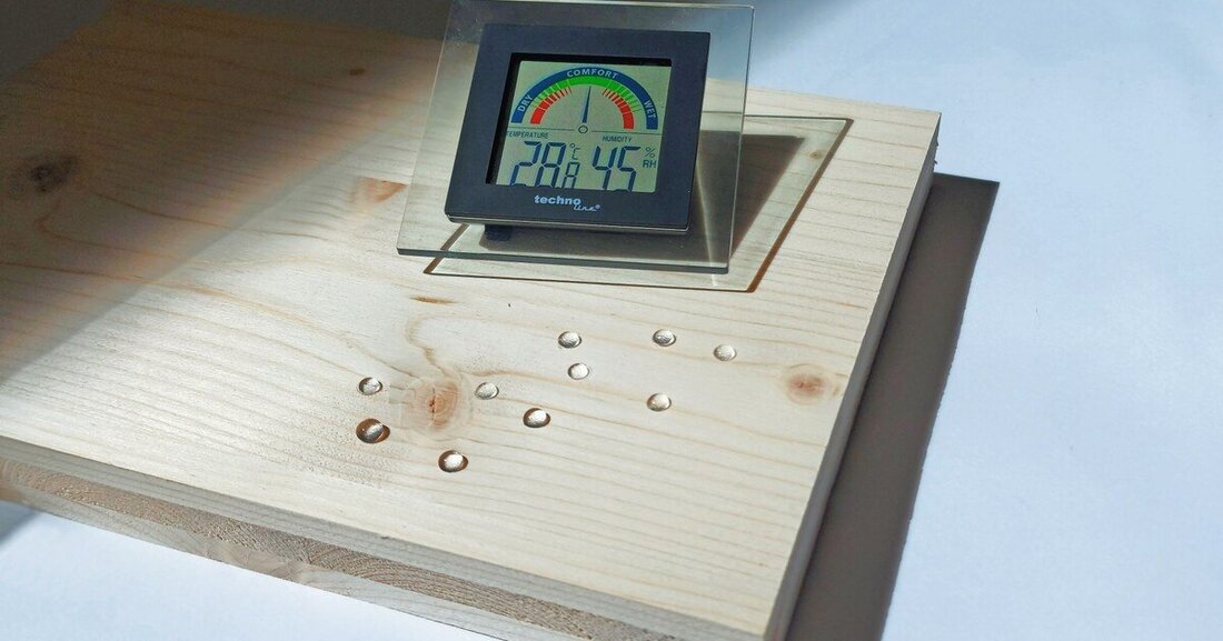 Die Holzforschung Austria untersucht, welchen Einfluss die Änderungen des Außenklimas auf Massivholzplatten nehmen.