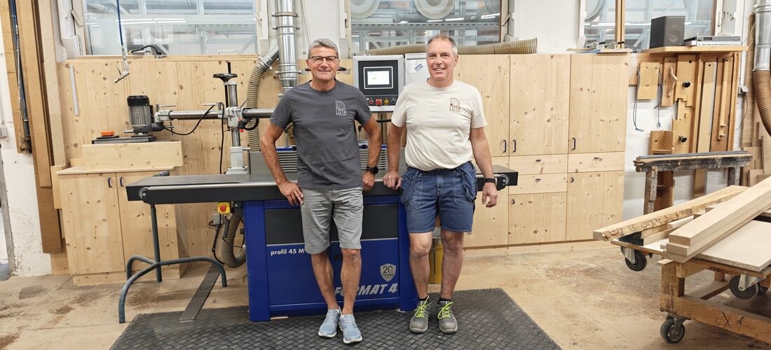 Eine langjährige Partnerschaft, viel Freude an der Arbeit, fundiertes handwerkliches Können und eine akkurate Planung sind die Basis für das erfolgreiche Schaffen der Tiroler Tischlerei Lüth. Unterstützt wird das Team dabei seit über 20 Jahren von Maschinen aus dem Sortiment der Felder Group.