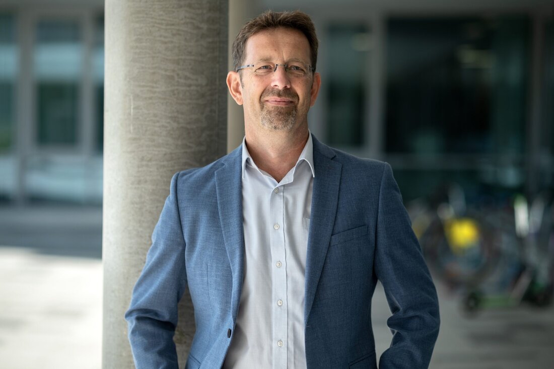 Anton Glasmaier, Geschäftsführer des Verbands Österreichischer Betonfertigteilwerke (VÖB) und Vorstandsvorsitzender von Beton Dialog Österreich, im Interview mit der Bauzeitung. 