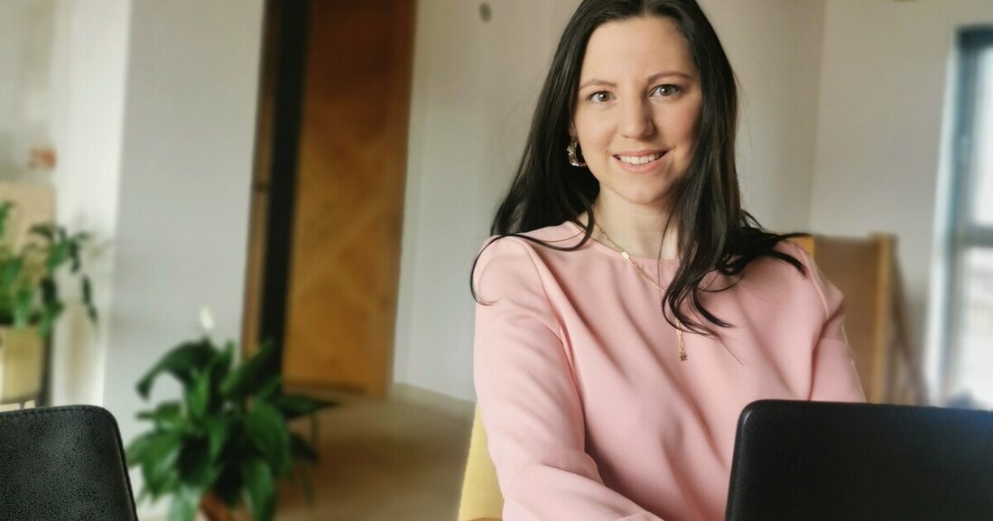 Seit 2016 führt Carina Moser den gleichnamigen Tischler-Familienbetrieb im Herzen des Zillertals.