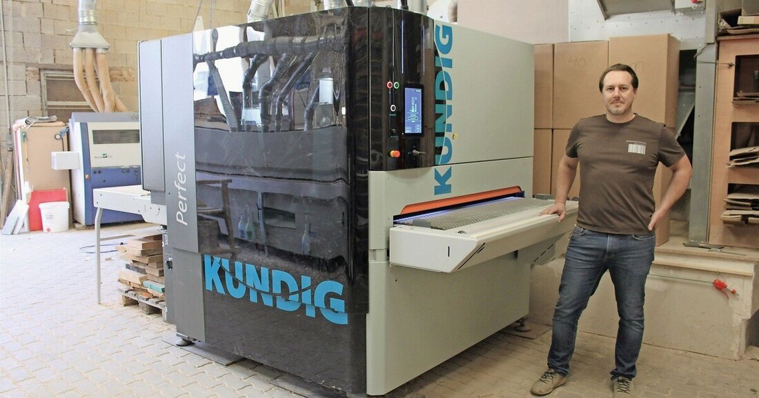 Dank der Kündig Perfect Breitbandschleifmaschine ist es möglich, selbst sensible Oberflächen optimal zu bearbeiten.