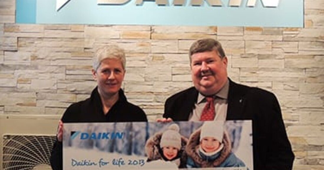 Im Rahmen der Wohltätigkeitsinitiative „DAIKIN for life“ spendet Daikin Österreich zum wiederholten Male für die Österreichische Kinder-Krebs-Hilfe. Dafür überreichten am 3. Februar 2014 Vertreter von Daikin Österreich dem gemeinnützigen Verein einen Spendenscheck in Höhe von 5.000 Euro.