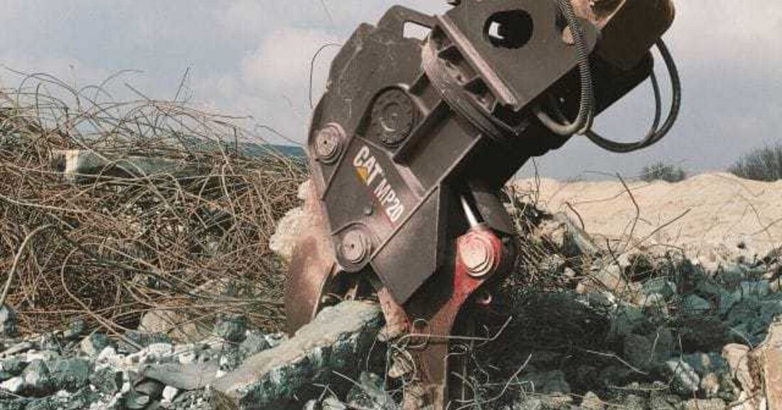 Vom Tiltrotator bis zum schwingenden Reißzahn: Anbauteile erweitern die Einsatzmöglichkeiten der Baumaschine.  