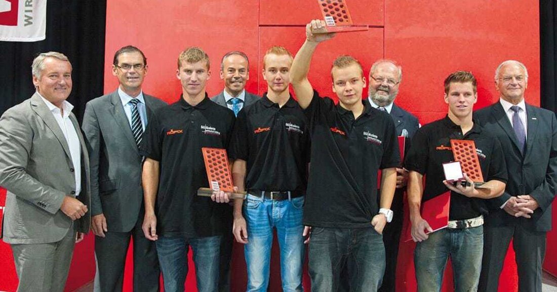 24 Jungmaurer, drei Tage, ein Wettkampf – der Bundesjungmaurerwettbewerb. 2013 trafen sich Österreichs Jungmaurer in der Bauakademie Salzburg, um ihr Können unter Beweis zu stellen. Der Sieger kommt aus der Steiermark.