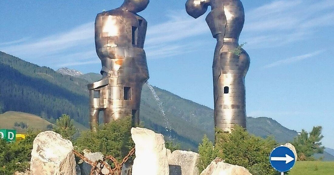 Richard Steiner ist Künstler mit Leib und Seele. Seit mehr als dreißig Jahren führt er nun seinen eigenen Handwerksbetrieb in Bramberg am Wildkogel.