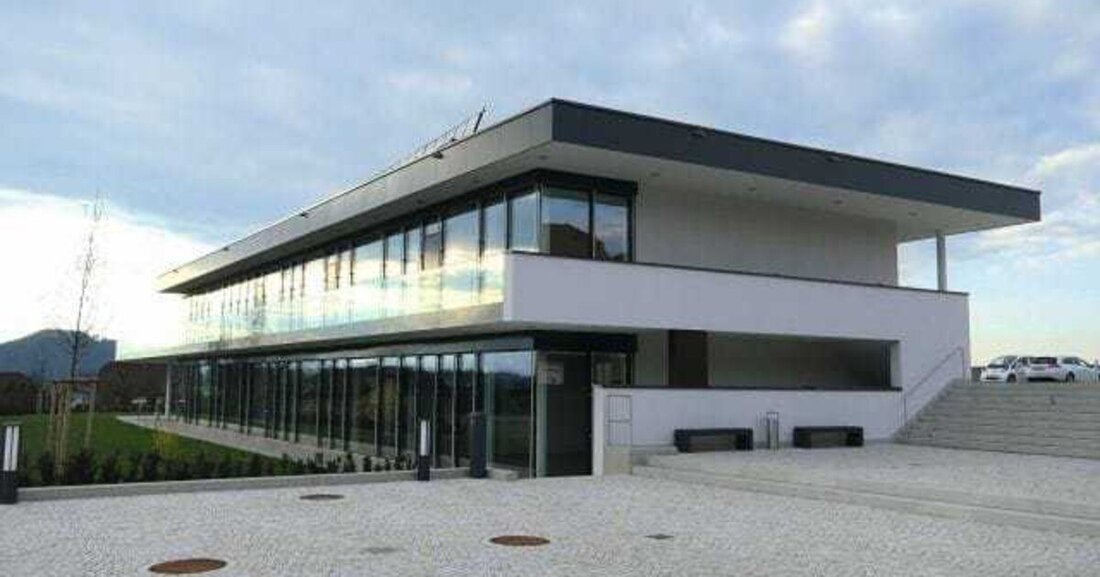 Betonteile zum Heizen und Kühlen standen im Mittelpunkt des Expertenforums „Energiespeicher Beton“. Gemeindezentren, Industriebauten und Museen nutzen mittlerweile Bauteilaktivierung.