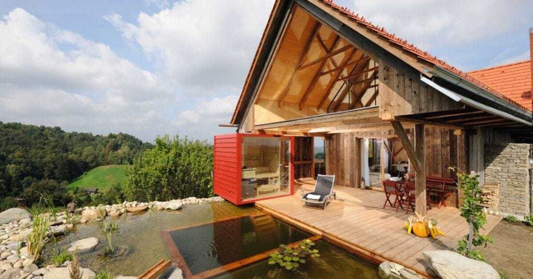 PuresLeben ist ein neues Ferienkonzept und bietet neben Luxus vor allem pure Erholung inmitten der steirischen Weinberge. Wer in einem der PuresLeben-Themenhäuser in der Südsteiermark eincheckt, schläft entspannt unter einem Tondach. 