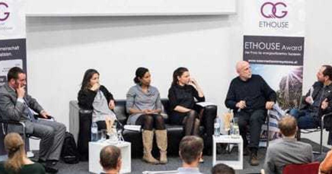 Bei der vierten Podiumsdiskussion der Qualitätsgruppe Wärmedämmsysteme stand das Thema Energiearmut im Zentrum der Experten und wie Wärmedämmung ein möglicher Weg sein könnte.