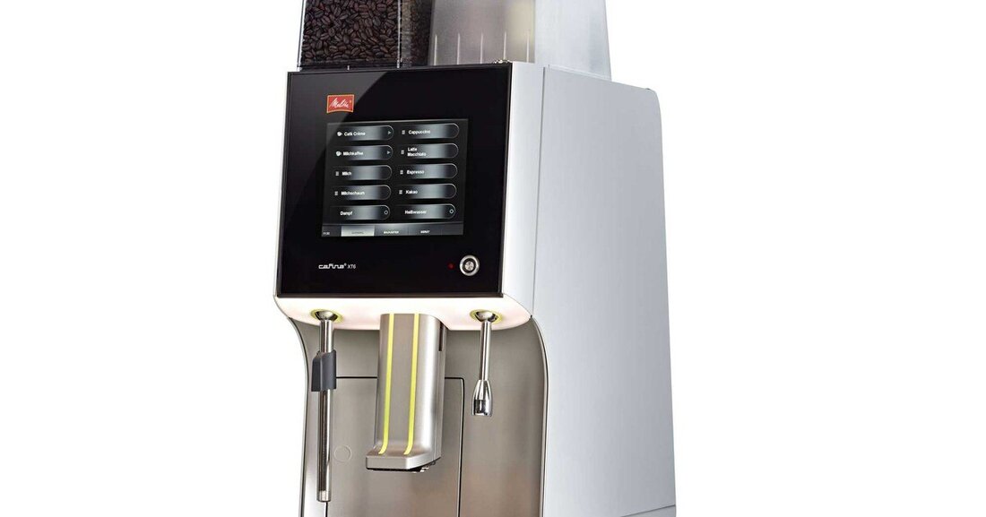 Mit Cafina XT6 startet Melitta eine neue Generation an Mittelklasse-Vollautomaten. In technischer Hinsicht sind die Geräte top ausgestattet, das Beleuchtungs-Konzept setzt raffinierte Akzente. Geeignet ist die Cafina fürs Service wie auch für die Selbstbedienung. Ausprobieren lässt sich dies auf Stand 518 in Halle 10.