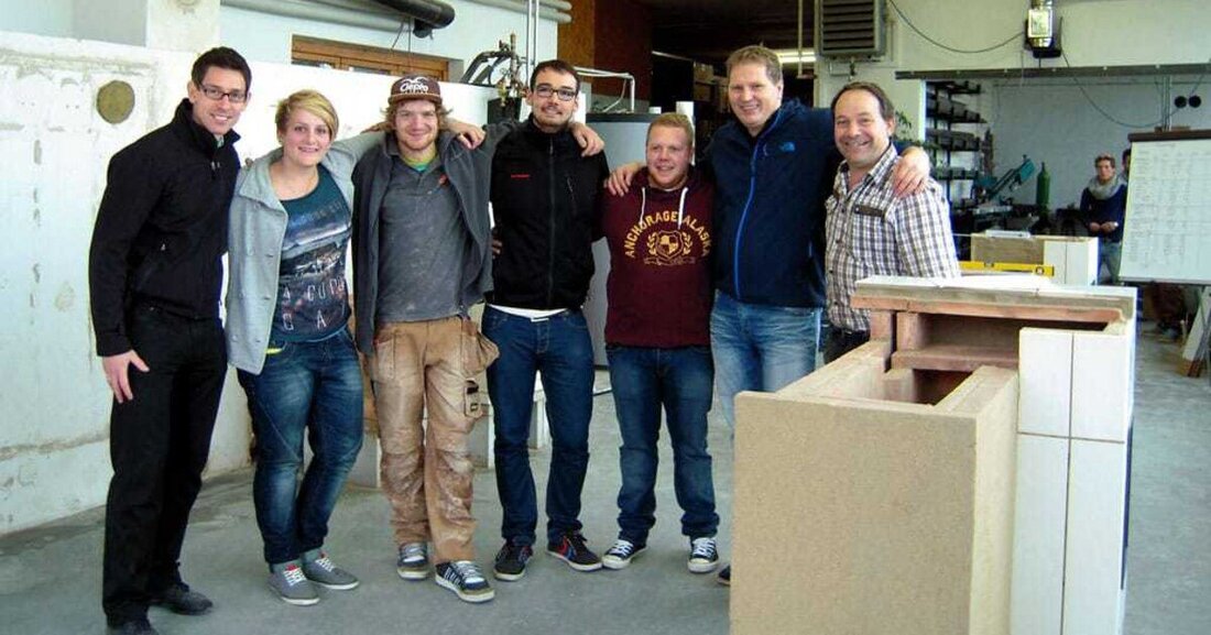 Wer an der Europameisterschaft 2015 der Vereinigung Europäischer Verbände des Kachelofenbauer-Handwerks (VEUKO) teilnehmen möchte, muss nicht nur vom Fach, sondern auch jung, gut ausgebildet und schnell sein.