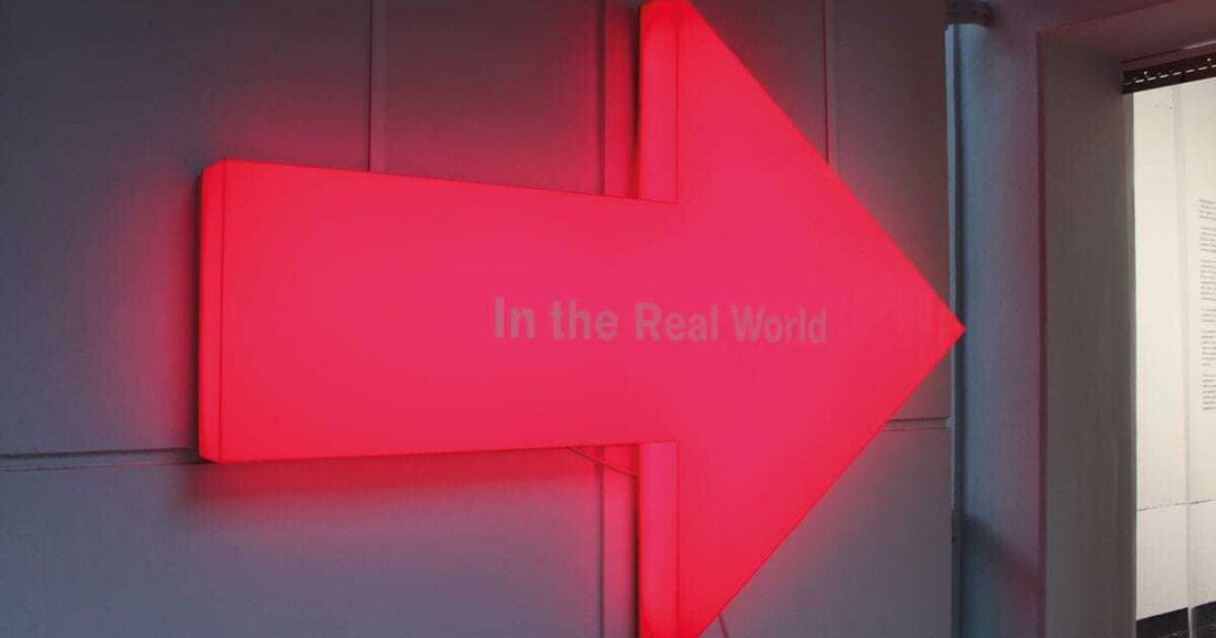 In den vergangenen Jahrzehnten haben zahlreiche wirtschaftliche und gesellschaftliche Veränderungen großen Einfluss auf das Berufsbild des Architekten genommen. Arbeitsweisen änderten sich, Regulierungen fielen aus, die Auftraggeberseite wandelte sich. Das Resultat: eine Generation von Architekten, die dazu gezwungen wird, sich auf einem instabilen Markt selbstständig zu machen. Diese Situation birgt sowohl das Risiko als auch die Chance auf einen Wandel des Berufsbilds.