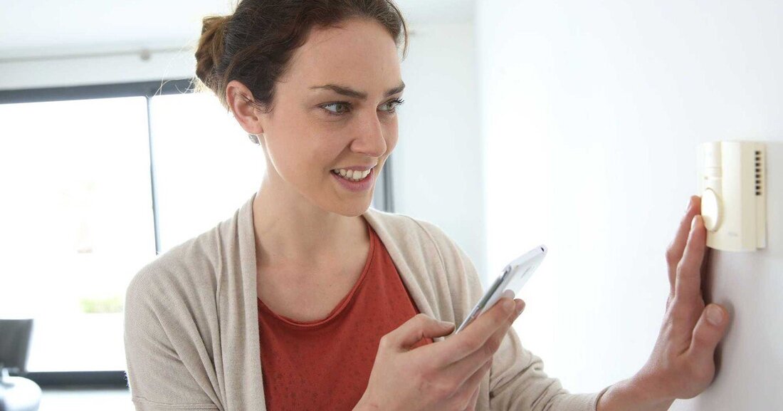 Mit den hohen Sommertemperaturen steigt der Wunsch nach Kühlung – und damit die Nachfrage an Fernkälte. Die saubere Kälte verzeichnete im vergangenen Jahr einen Anstieg von 20 Prozent gegenüber 2013. Der Trend setzt sich fort: In 20 Jahren könnte der Bedarf so hoch sein wie bei Wärme.