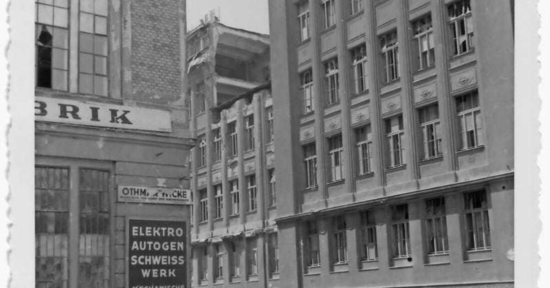 Am 13. April 1945 war die Schlacht um Wien zu Ende, der II. Weltkrieg vorbei. Im Gedenken an diese schreckliche Zeit gab es zu diesem Thema in den letzten Wochen viele Publikationen und Feiern gegen das Vergessen. Wie die gesamte Bevölkerung war auch die Glaserschaft von den Geschehnissen betroffen.