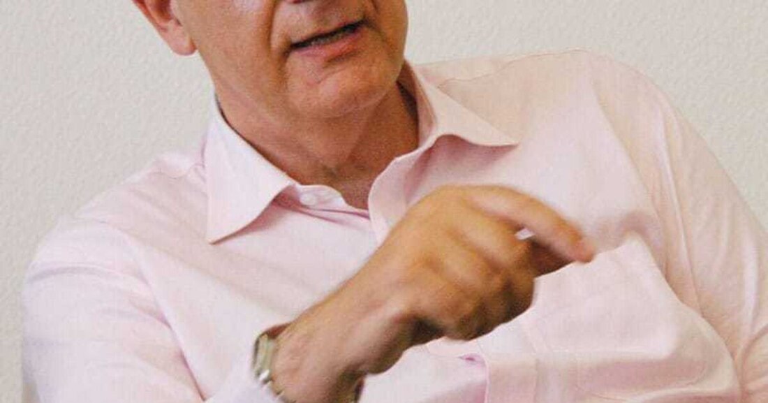 Im Rahmen der Liegenschaftstransaktionen im Licht des neuen Erbrechts und der zu erwartenden Verteuerungen auf Basis des Einheitswertes erläutert Dr. Stephan Trautmann verschiedene Begriffe im Kontext solcher Transaktionen.