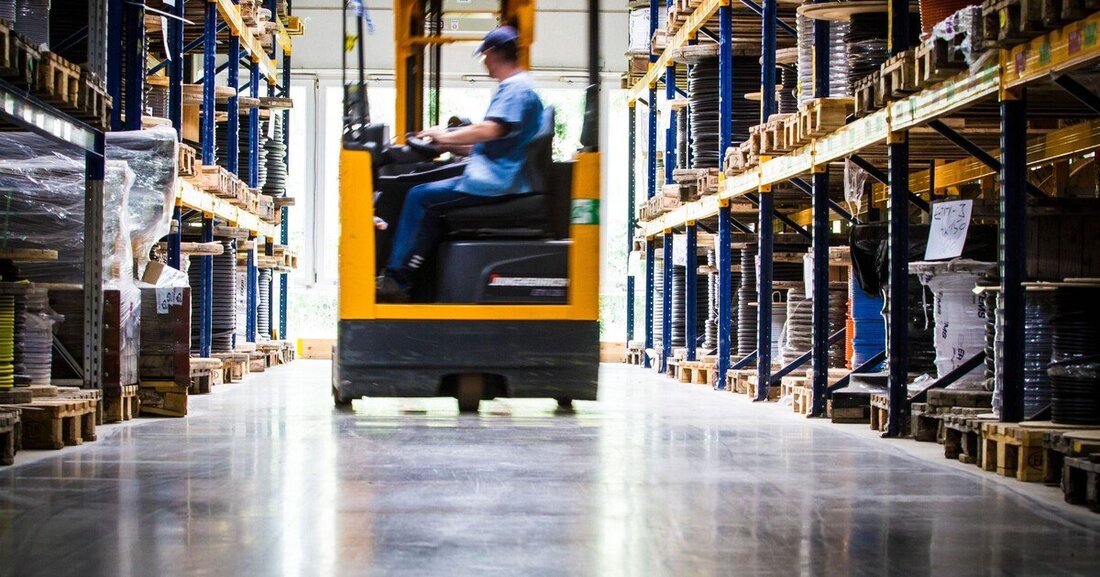 Der Hagemeyer-Abholmarkt in der Kolbegasse und die Sonepar-Niederlassung in der Himberger Straße in Wien kooperieren unter dem Motto – zwei starke Marken – mehr Service.