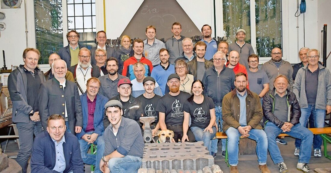 Das oberösterreichische Schmiedetreffen fand heuer in der neuen Werkstatt von Peter Reisinger statt.