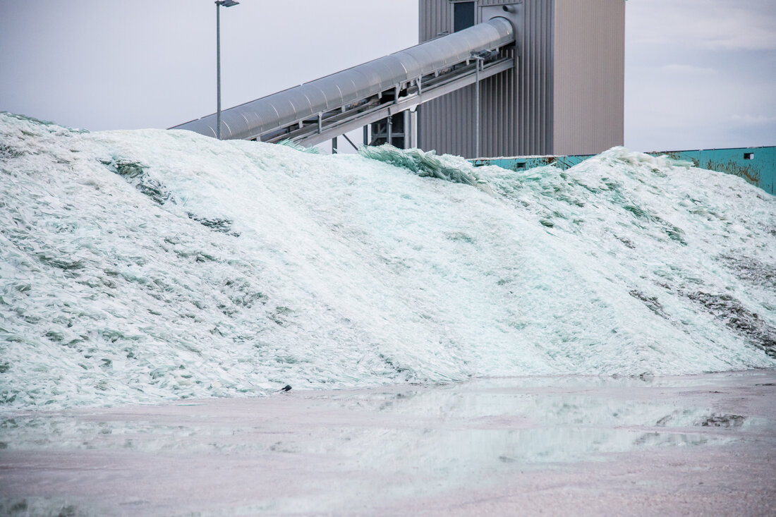 Mit "AGC Recycle Glass" startet AGC Glass Europe einen neuen Service: Abschnittglas und "End-of-Life"-Isolierglas werden gesammelt und wieder eingeschmolzen.