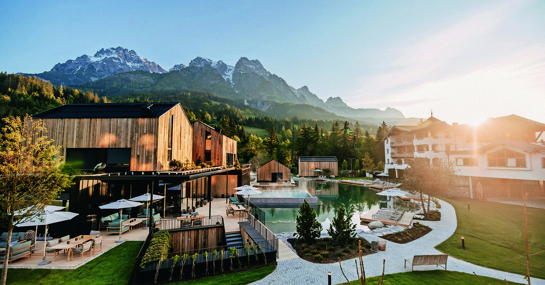 Das Forsthofgut in Leogang verwöhnt Gäste aus aller Welt mit 5-Sterne-Komfort. Auch Geberit AquaClean Dusch-WCs tragen dazu bei