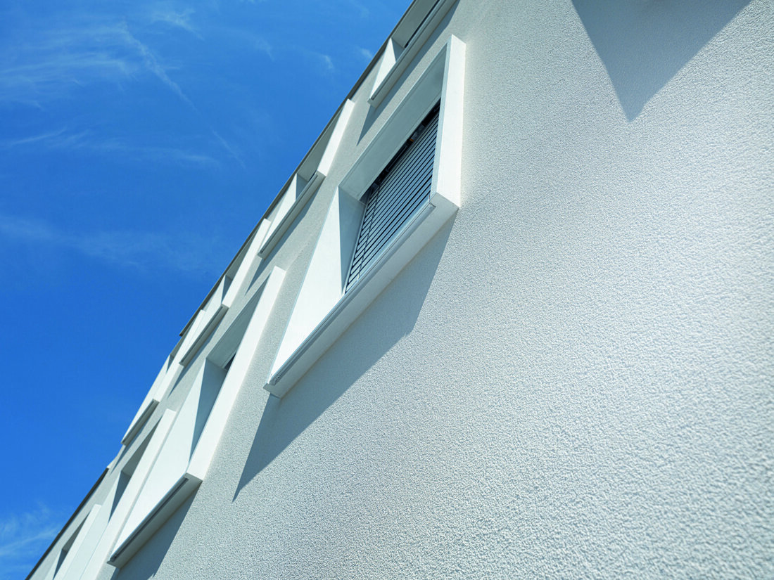 Die Hersteller im Bereich Fassade und Dämmen fordern ein klares Bekenntnis der Politik zur thermischen Sanierung – und ein Ende der erratischen Förderpolitik.