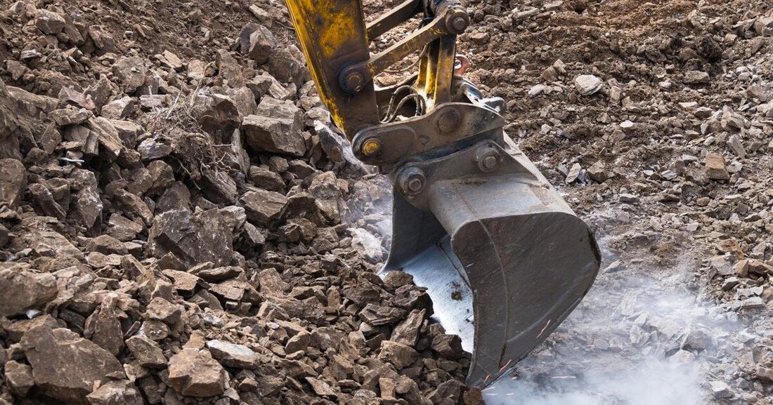 "Baugewerbetreibende, eingeschränkt auf Erdbau" dürfen statisch belangreiche Tätigkeiten auch ohne Aufsicht ausführen.