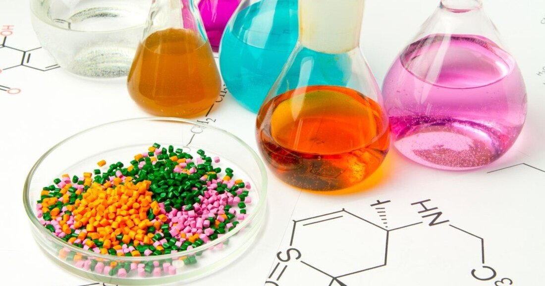 An der IMC FH Krems gibt es im Sommer 2022 wieder einen fünfwöchiger Lehrgang zu Oberflächen- und Materialchemie.