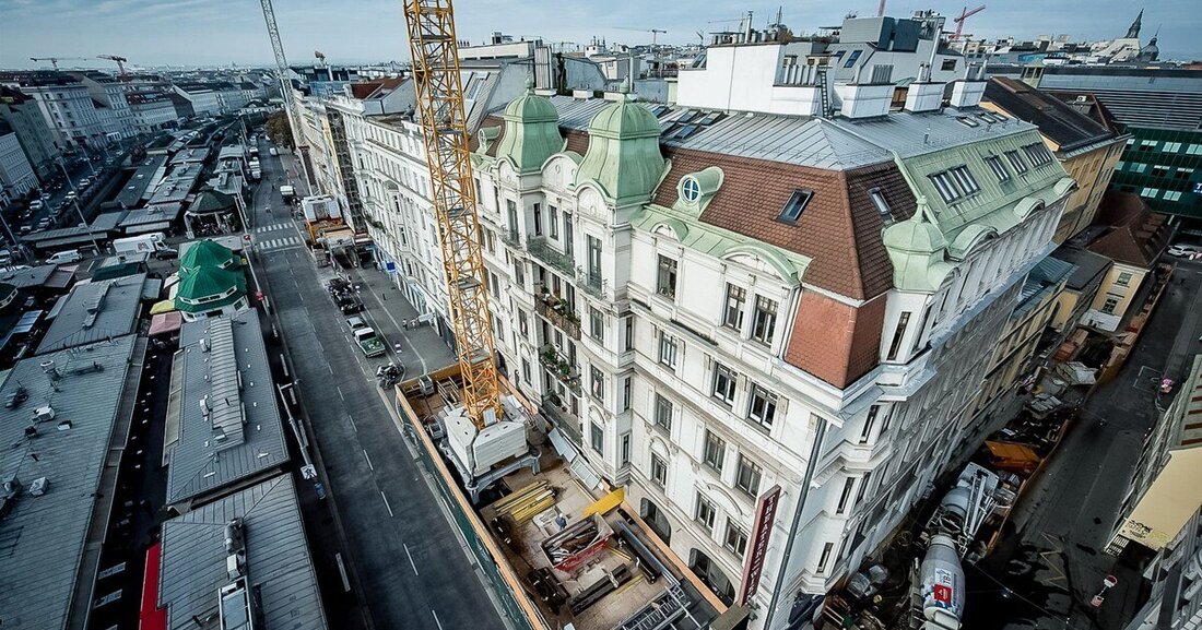 Nach zweieinhalb Jahren erstrahlt das „Theater an der Wien“ in neuem Glanz. Die Sanierung bot so manche Überraschungen.