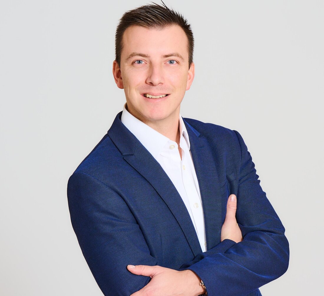 Philipp Einenkel-Kurz übernimmt die Leitung der E-Business-Abteilung bei Frauenthal und verantwortet die Webshops und Apps von SHT, ÖAG, Kontinentale und Elektromaterial.at.