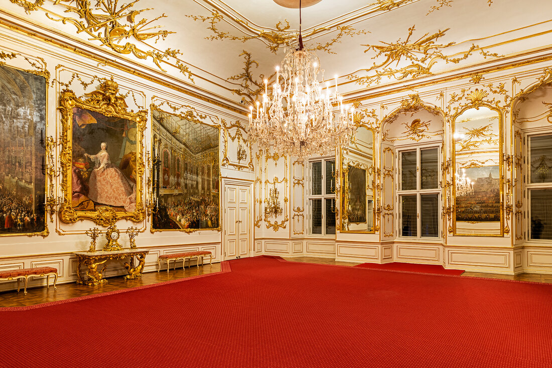 Der Zeremoniensaal ist einer der prachtvollsten Räume von Schloss Schönbrunn – zur Zeit Maria Theresias ein zentraler Ort für offizielle Anlässe am kaiserlichen Hof. Nun wird der prachtvolle Saal restauriert.