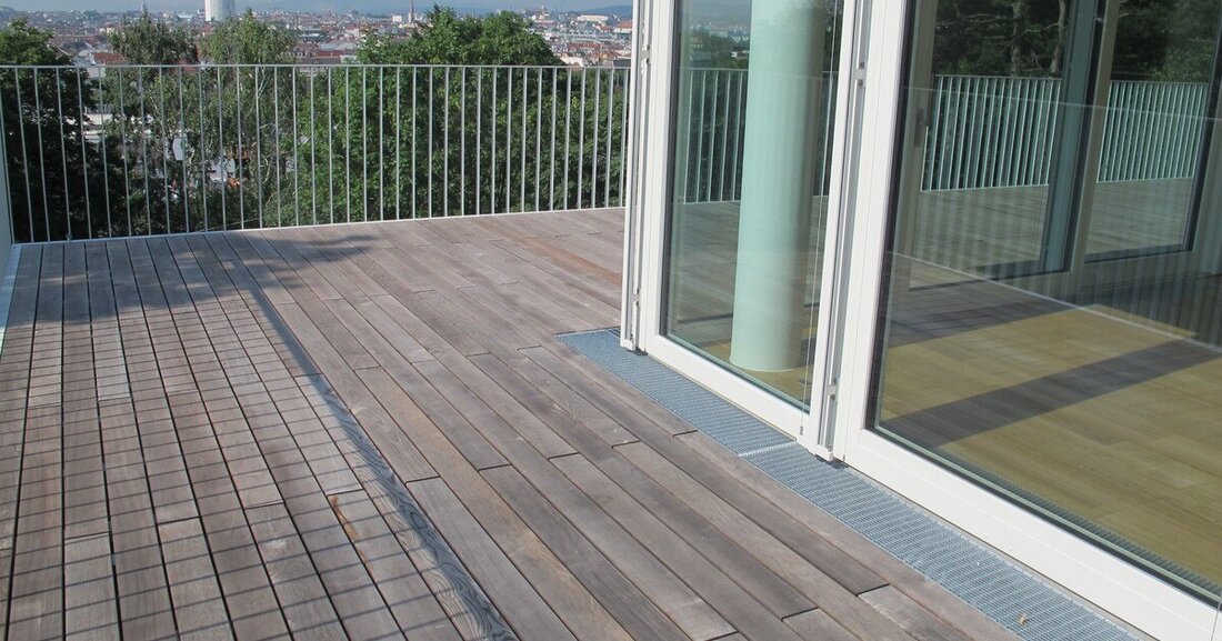 Die neu aufgelegte technische Broschüre ist ein Nachschlagewerk für Terrassen aus Holz, modifiziertem Holz und WPC.