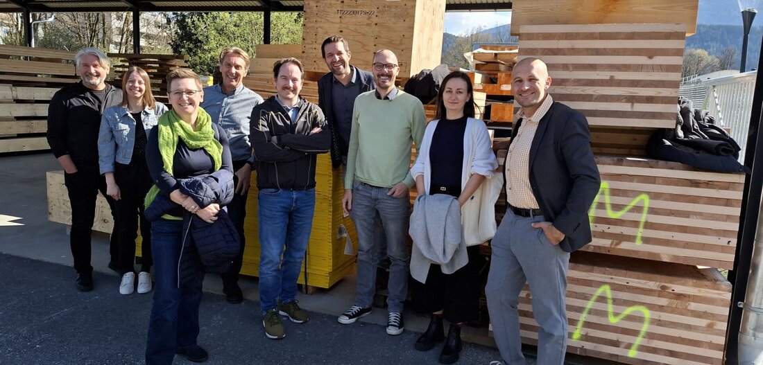 Clusterorganisationen und Branchenvertreter*innen aus sechs Bundesländern kamen zusammen, um gemeinsam an der Zukunft der Holzbranche zu arbeiten.