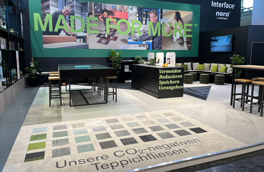 Interface präsentiert den ersten Prototyp eines CO2-negativen Kautschukbodens