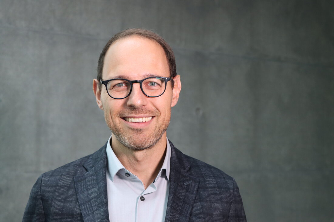 Die Bauwirtschaft zählt zu den Branchen mit dem bislang geringsten Digitalisierungsgrad. Dabei hätte ein Plus an Digitalisierung viele positive Auswirkungen.