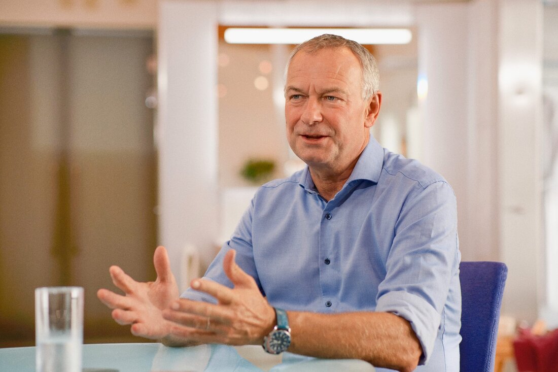 Bundesinnungsmeister Manfred Denk spricht über die Herausforderungen der SHK-Branche - und macht eine große Ansage zur Reform der Ausbildung.