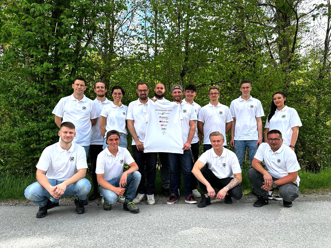 Österreich hat 13 neue Glasermeister*innen! Bei der Meisterprüfung in Kramsach konnten sie beweisen, dass sie ihr Handwerk meisterlich beherrschen.