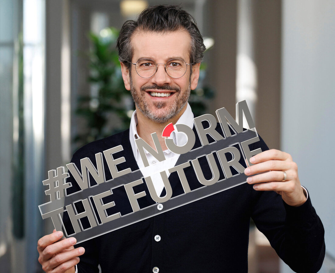 Austrian Standards hat einen neuen Markenauftritt. Mit "We norm the future" möchte sich das Unternehmen als Impulsgeber positionieren.