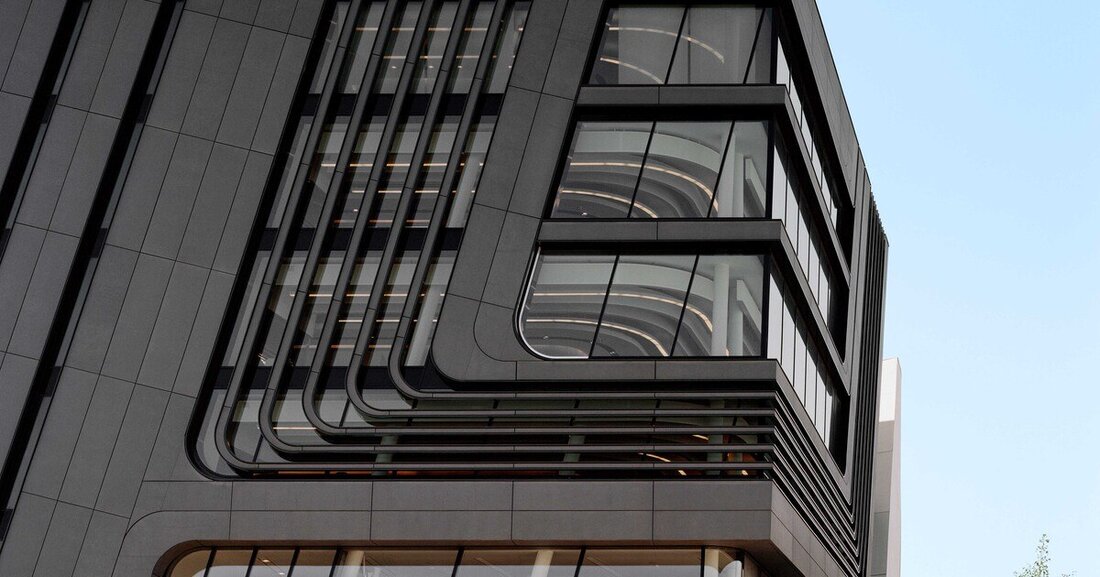 Die vorgehängte hinterlüftete Fassade erweist sich nach aktuellen Versuchen als effizientes Schalldämmsystem.