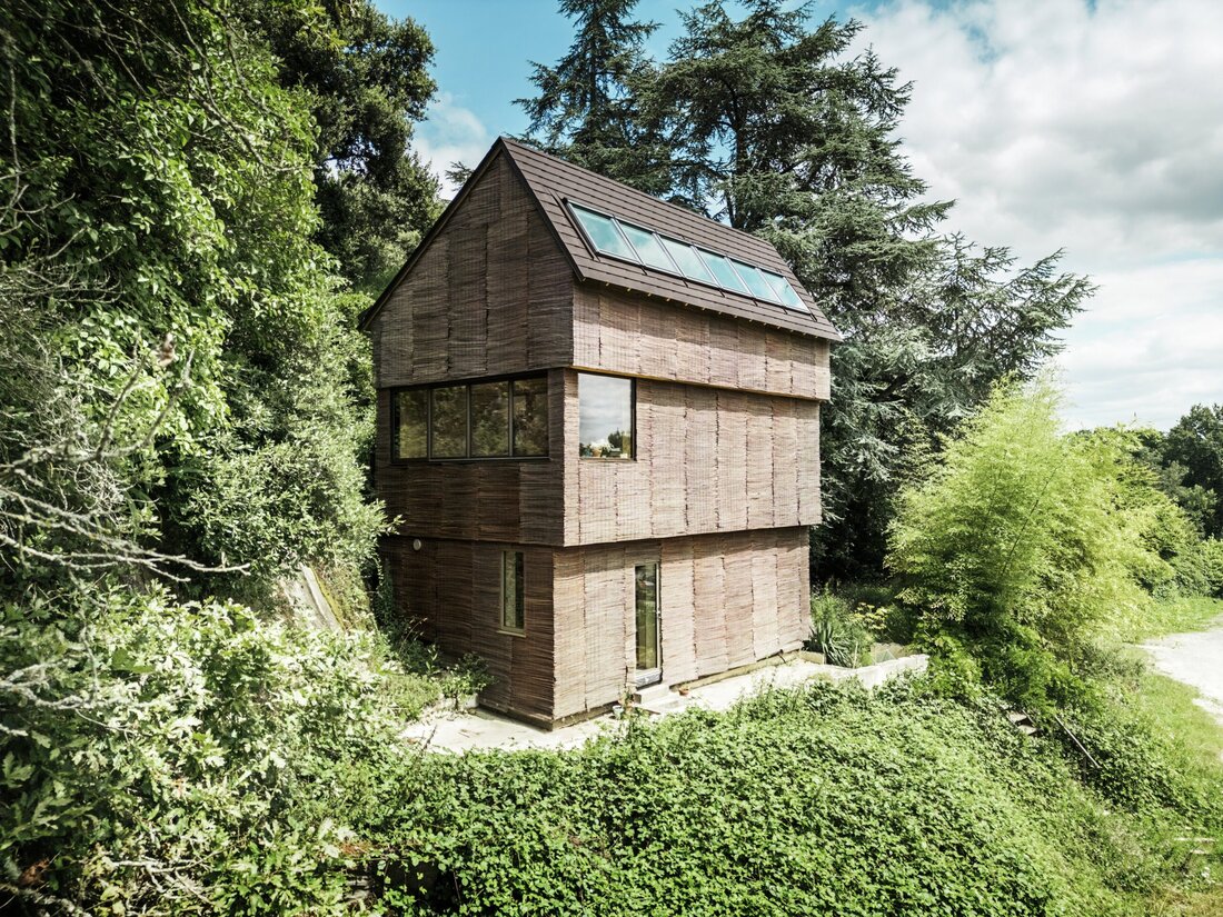 Das Veranstaltungszentrum ZIB Nikolai in St. Veit in der Südsteiermark besticht mit einer dynamischen Aluminiumfassade und polygonalen Formen. 
