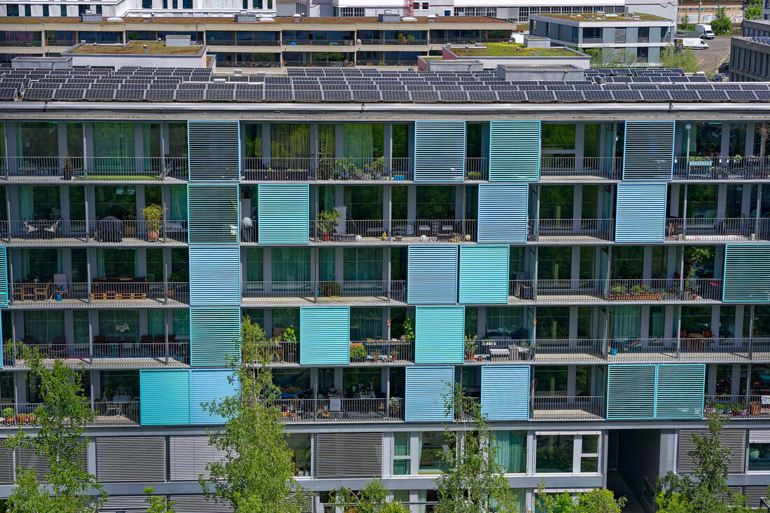 Das Healthy Buildings Barometer zeigt: Ein Viertel aller Menschen in Europa lebt in Gebäuden mit schlechter Raumluft. 30 Millionen Menschen haben zu wenig Tageslicht in ihren Wohnungen.