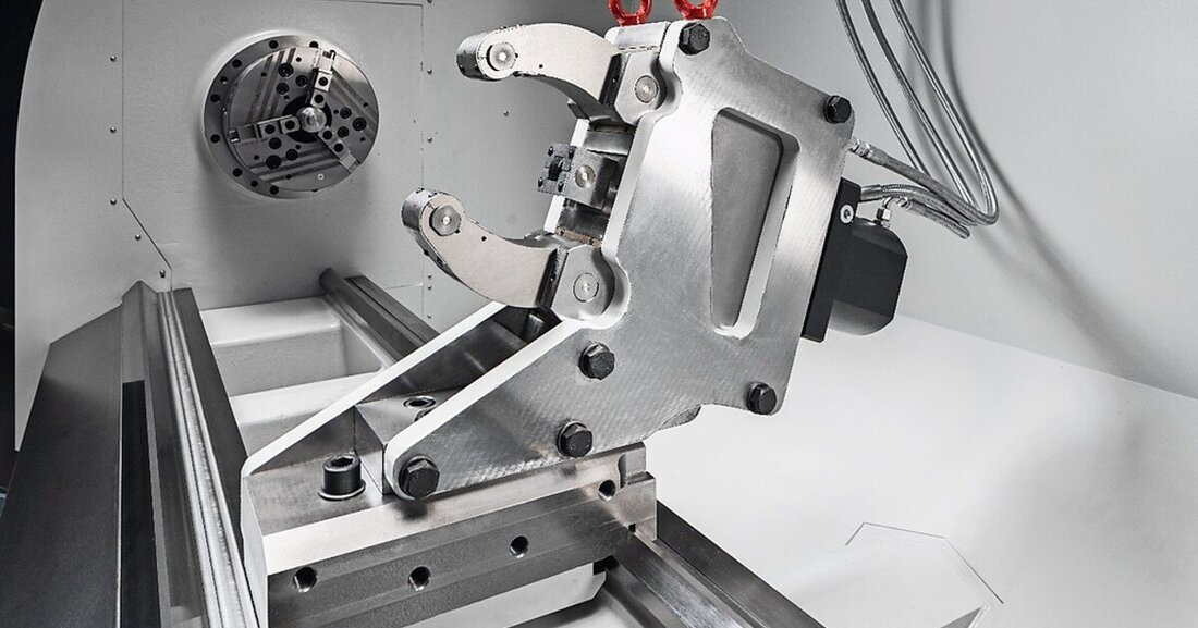 Neuer "Chip-Defense-Lack" verhindert Abnutzung der Beschichtung im Maschineninnenraum.