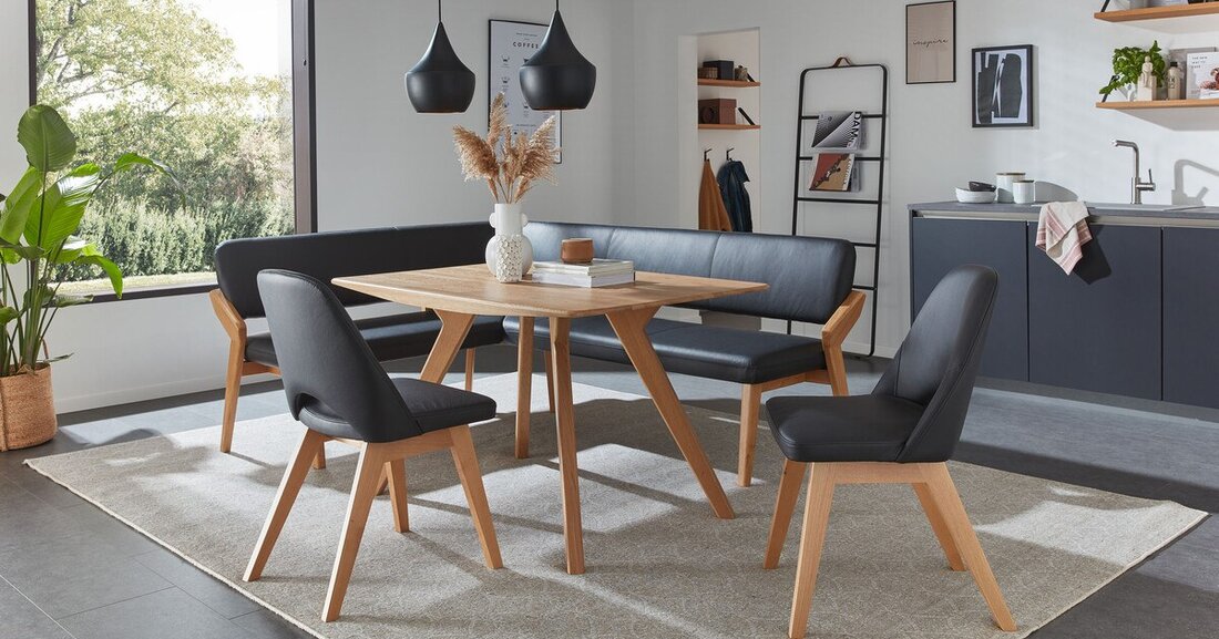 Mit Bluefin Unistar bringt Adler den nach eigenen Angaben ersten komplett lösemittelfreie Möbellack auf den Markt.