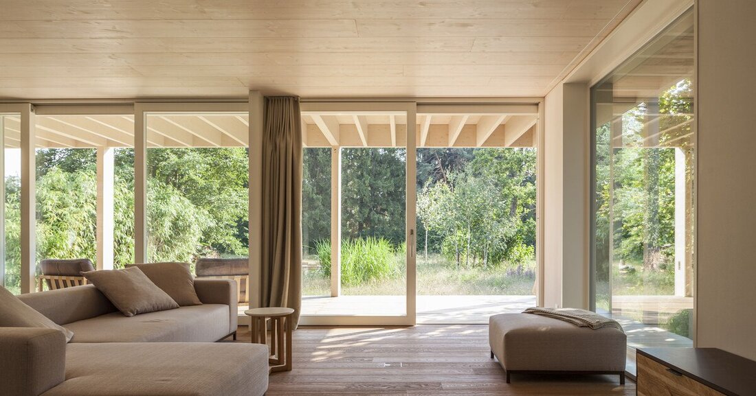 Daniel Pesserer, Spartenleiter Möbelindustrie bei Adler über Angebot und Nachfrage ökologischer Farben und Lacke.