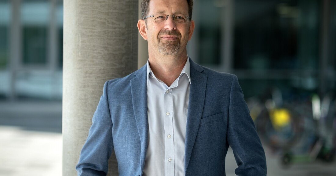 VÖB-Geschäftsführer Anton Glasmaier im Word-Rap mit der Bauzeitung: gegen Rufschädigung des Betons durch die Politik.