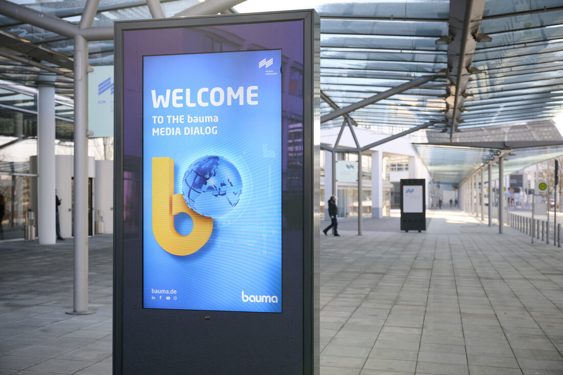 Vom 7. bis 13. April 2025 lockt die Bauma baumaschinenbegeisterte nach München. Die Mega-Messe ist auch diesmal ausverkauft – trotz der Krise am Bau. 