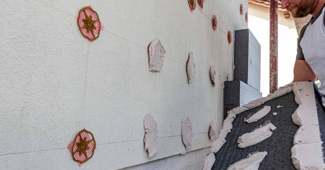 In ihrer aktuellen Umfrage wollte die Bauzeitung erfahren, wie wichtig das Thema „Dämmen“ für das Baugewerbe ist.