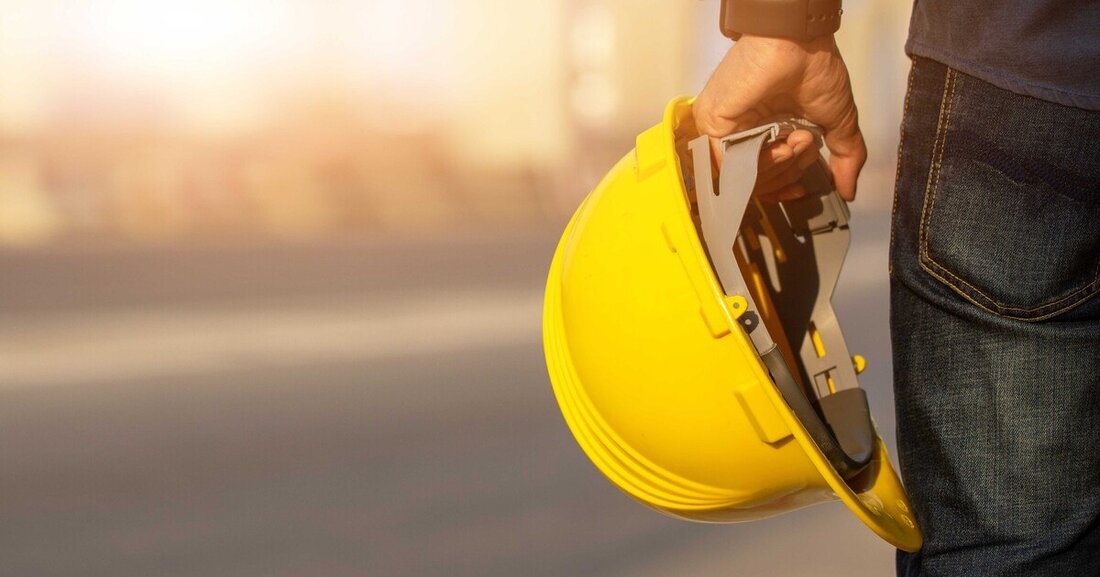 Die Bauwirtschaft wird in Österreich im Jahr 2024 erkennbar schrumpfen. Bis zu 16.000 Arbeitsplätze sind dadurch gefährdet.